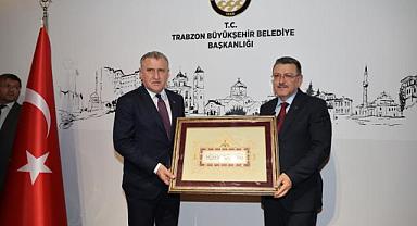 BAŞKAN GENÇ’TEN BAK’A TEŞEKKÜR: “TRABZON OLİMPİK ALTYAPIYA SAHİP NADİR ŞEHİRLERDEN”