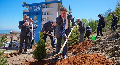 BAŞKAN KAYA, DOĞA VE HUKUK ORMANI İÇİN FİDAN DİKTİ