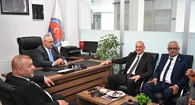 BAŞKAN YARDIMCISI ÖZÇİLİNGİR, MUHTARLARLA BAYRAMLAŞTI