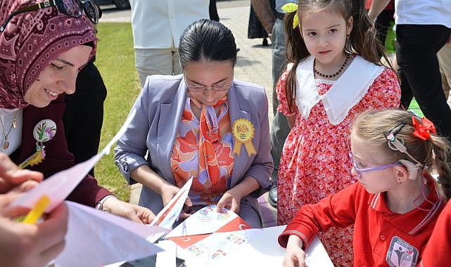 ÇİLEKLİ DÜŞLER KÖYÜ'NDE ENGELLİLER HAFTASI'NA ÖZEL ETKİNLİK YAPILDI