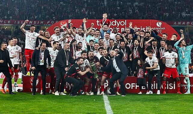 ÇORUM FK SÜPER LİG’E YÜKSELDİ