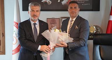 İL BAŞKANI MUMCU’DAN TRABZON ECZACILAR ODASINA ZİYARET