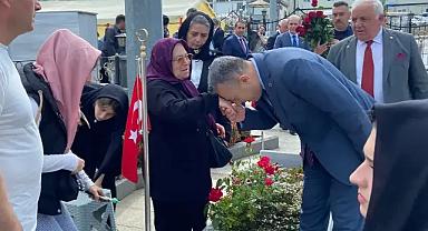 TRABZON’DA ŞEHİTLER BAYRAMIN İKİNCİ GÜNÜNDE DUALARLA ANILDI