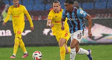 TRABZONSPOR 10 KİŞİYLE GERİ DÖNDÜ: 1-1