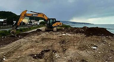 ARSİN’DE YOL VE ALTYAPI ÇALIŞMALARI SÜRÜYOR
