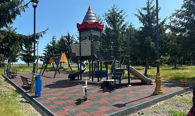 BÜYÜKŞEHİR, BEŞİKDÜZÜ'NE 4 YENİ PARK KAZANDIRDI