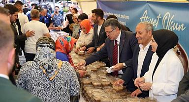 BÜYÜKŞEHİR'DEN 3 BİN KİŞİYE AŞURE İKRAMI