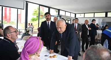 BÜYÜKŞEHİR’DEN HUZUREVİ SAKİNLERİNE ANLAMLI ZİYARET