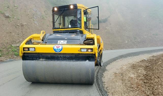 BÜYÜKŞEHİR’DEN YÜKSEK KESİMLERDE YOL SEFERBERLİĞİ