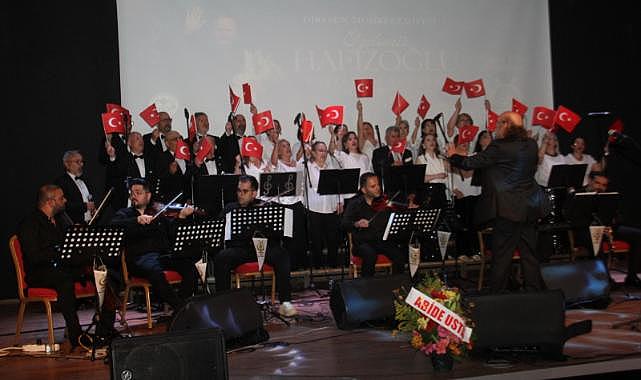 ÖZDEMİR HAFIZOĞLU’NUN BESTELERİ GİRESUN’DA SANATSEVERLERLE BULUŞTU