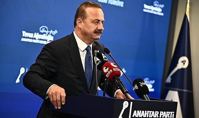 YAVUZ AĞIRALİOĞLU: MAZERET İKTİDARI MEMLEKETİ YÖNETEMİYOR