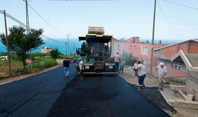 AKÇAABAT BELEDİYESİ YOLLARI YENİLEMEYE DEVAM EDİYOR