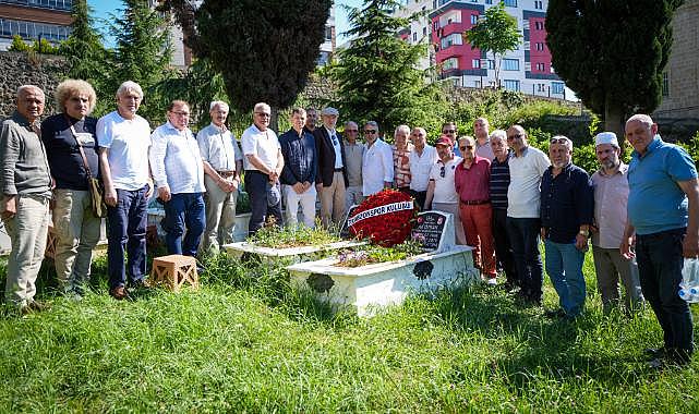ALİ ÖZBAK, VEFATININ 10. YILINDA KABRİ BAŞINDA ANILDI