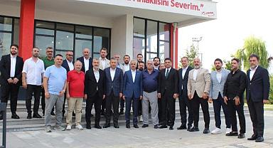 BAKAN URALOĞLU'NDAN SEBAT GENÇLİKSPOR'A ZİYARET