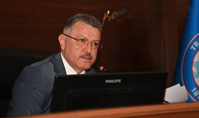 BAŞKAN GENÇ: DİNİ DEĞERLERİMİZLE KİMSE ALAY EDEMEZ