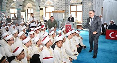 BAŞKAN GENÇ: “KUR’AN’IN MESAJINI YAŞAMAK VE YAŞATMAK EN BÜYÜK SORUMLULUĞUMUZDUR”