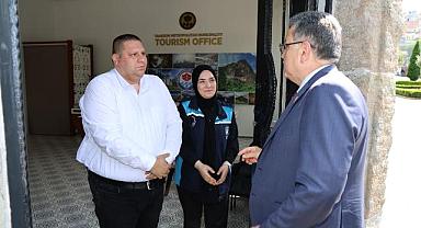 BAŞKAN GENÇ: TURİSTLERİN TALEPLERİ YOL HARİTAMIZ OLACAK