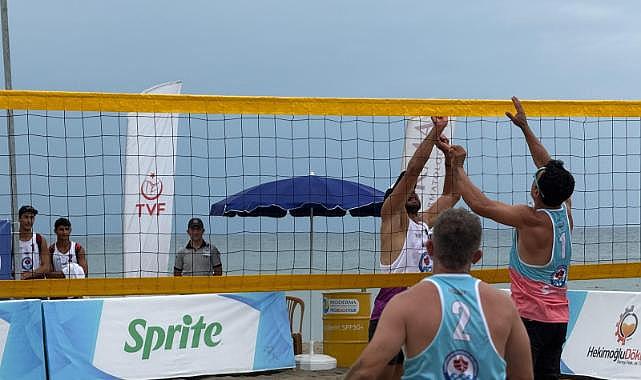 PLAJ VOLEYBOLU TURNUVASI BAŞLIYOR